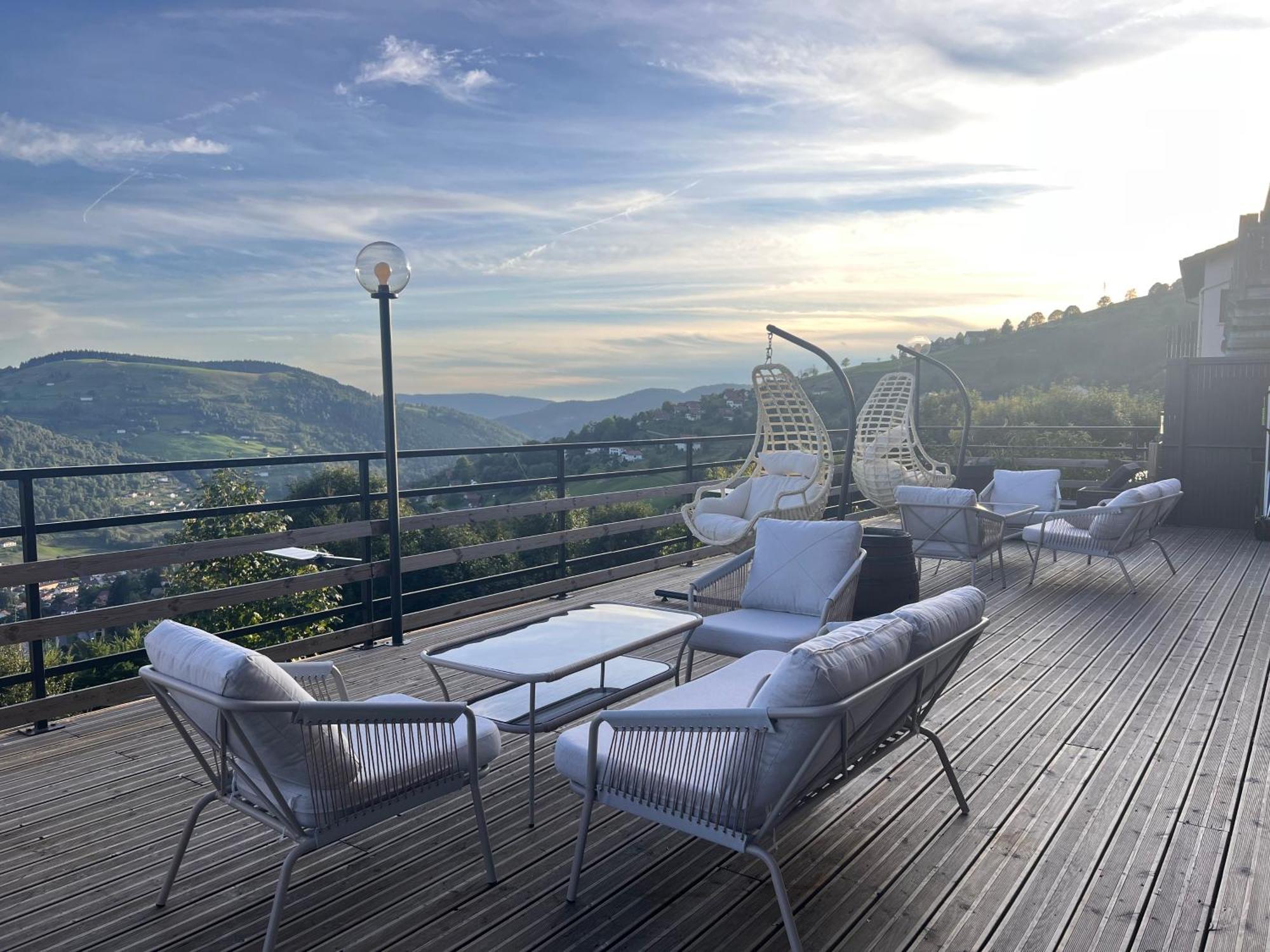 Grand Cerf - Vue Panoramique La Bresse-Gerardmerアパートメント エクステリア 写真